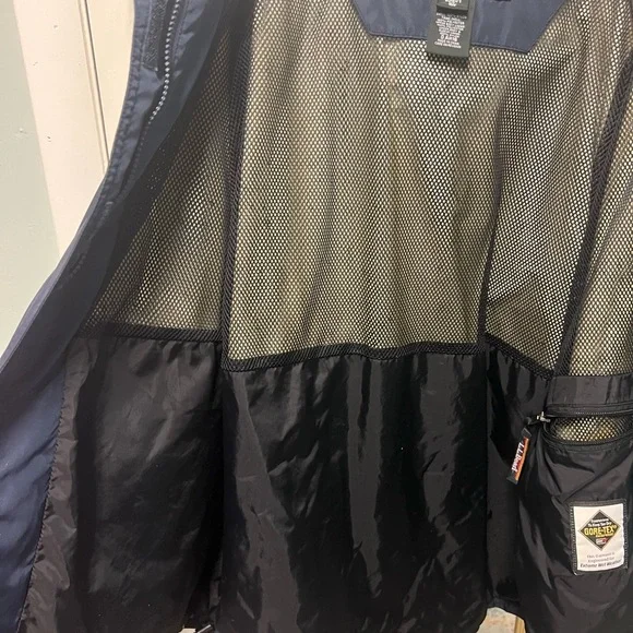 L.L. Bean Women's Outdoor Goretex Jacket - XL Dark Blue - Picture 5 of 6